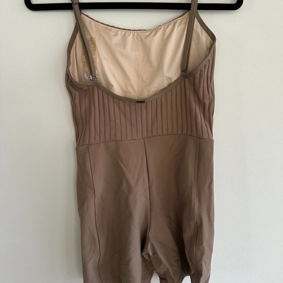 LIVE! Women’s Striped Romper Suit | Size M | Light Brown | Excellent Condition - Picture 3 of 5